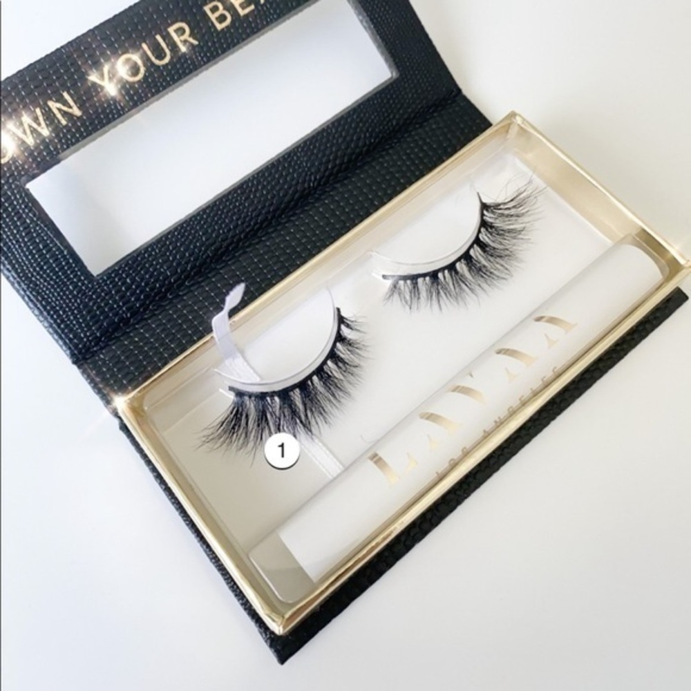 💛Lava lashes eyelashes